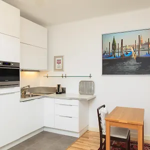 Апартаменты Apartament Stopover Woronicza 